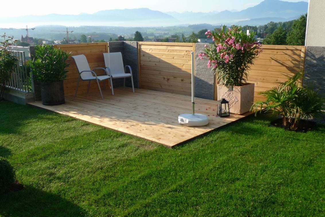 Laederach Gartenbau - Holz im Garten - Gartenbau