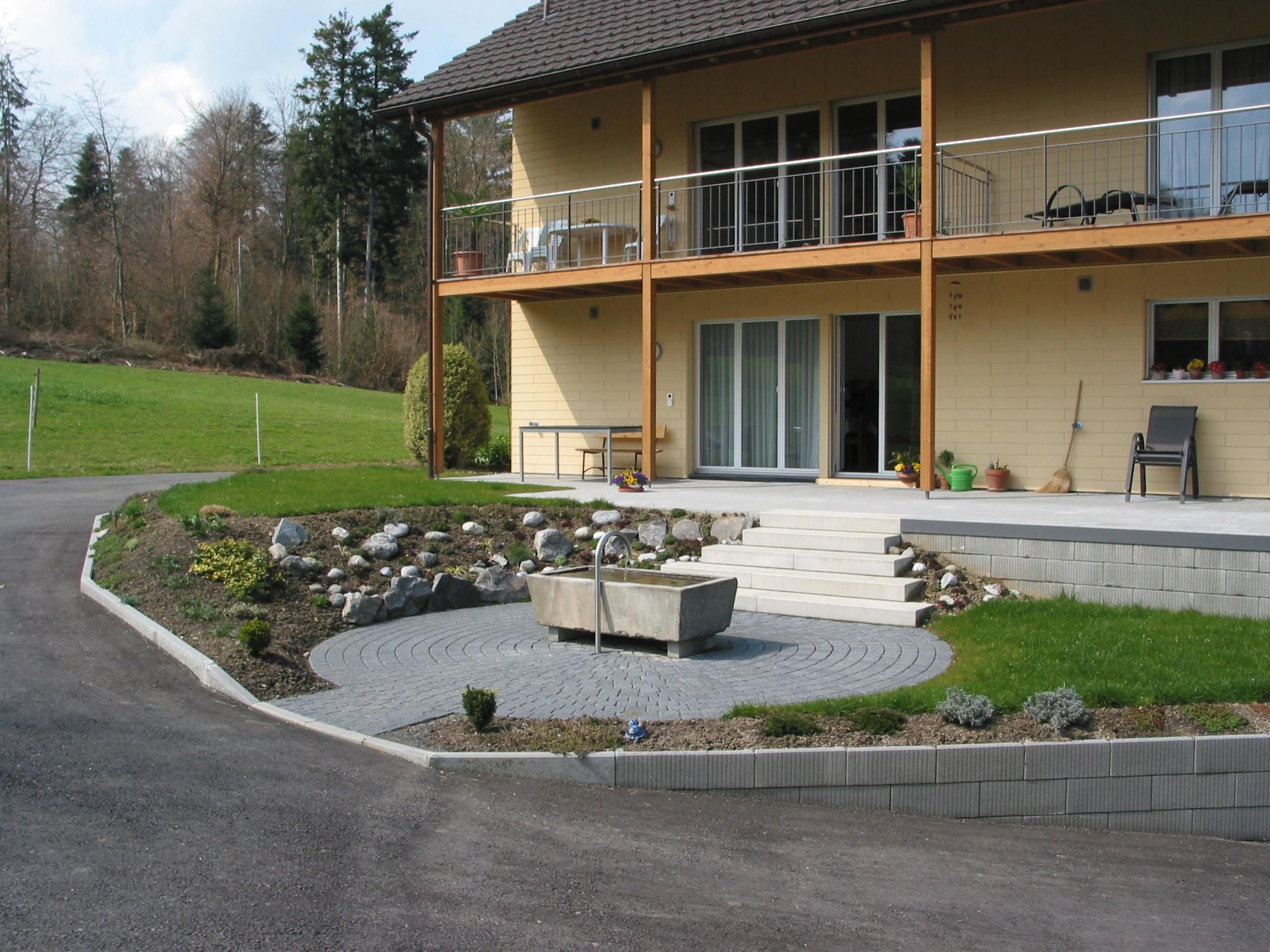 Laederach Gartenbau - Gartenbrunnen - Gartenumbau